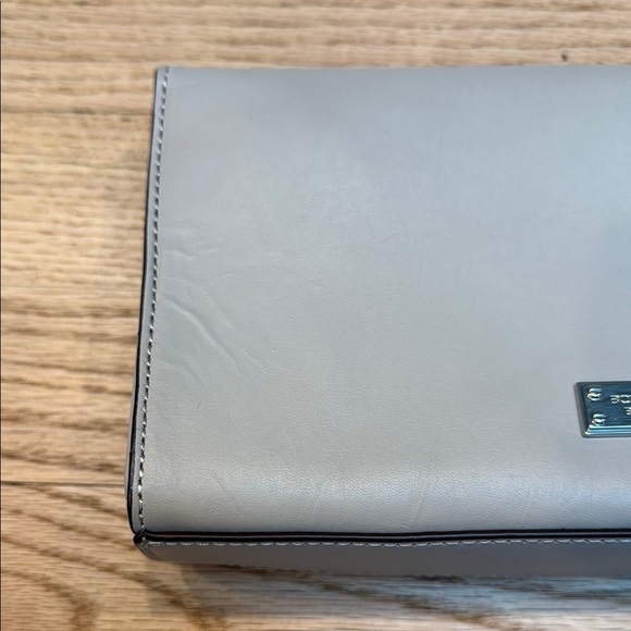 BCBG Max Azria Clutch/Shoulder Bag Gray - Picture 6 of 8
